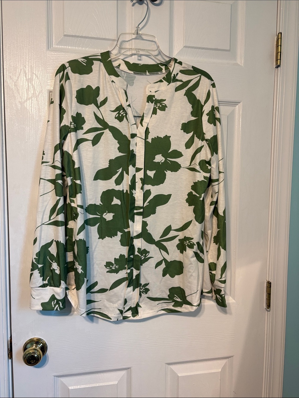 Women's Green Floral Cardigan Top - White & Green